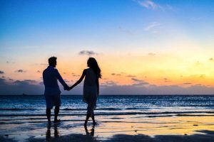10 Speedy Ways to Connect With Your Spouse When You Don’t Have A Lot of Time